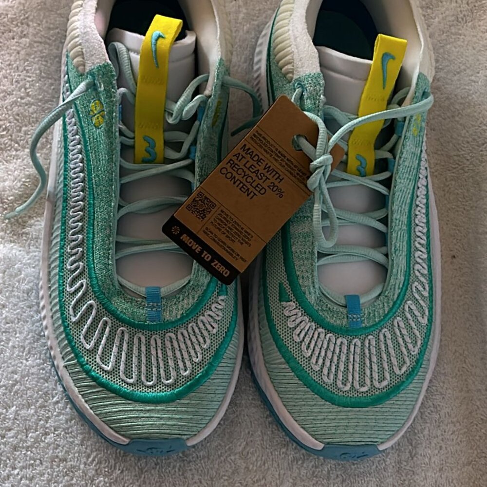 Men’s Nike Cosmic Unity 3 – Jade Ice/White/Emerald/Jade